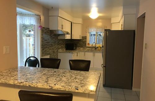Agincourt North House | HomeDel