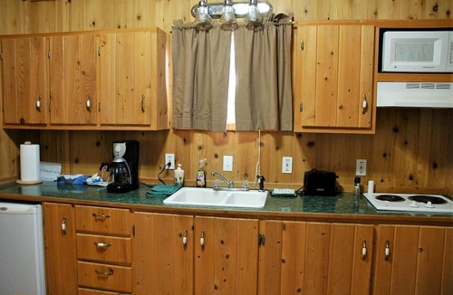 Cooper Landing Cabin | Homey Cedar Cabin Rental with a Deck on the Kenai Peninsula, Alaska