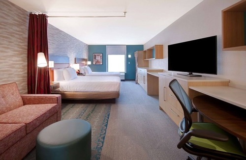University Hotel | Homey Vibes: Suite w/Kitchen Near Texas Ranger Museum