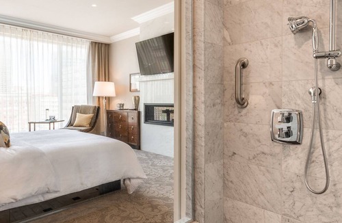 Downtown Montreal Hotel | Hotel Birks Montreal