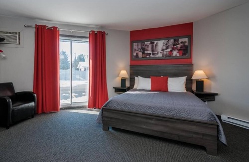 L'Ancienne-Lorette Hotel | Hotel & Suites Monte-Cristo