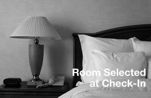 Mercier-Hochelaga-Maisonneuve Hotel | Hotel Universel Montréal