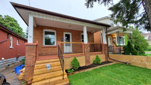 Hamilton House | House - Bungalow