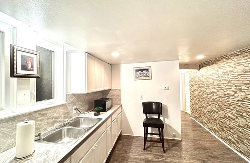 East Windsor House | Housing Albert