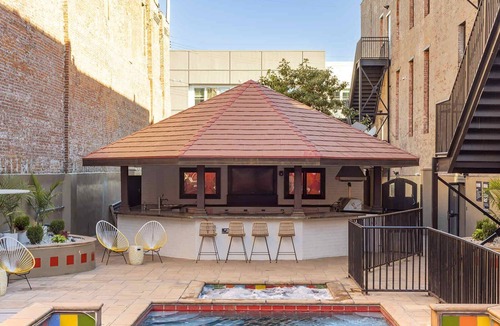 South Main Historic District Apartment | Huge 6-BR Loft Apt, Perfect for Groups