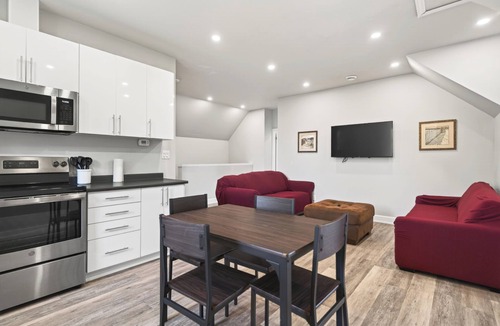 Ridgetown Condo | Iconic Red Victorian | 3BR Ridgetown Retreat