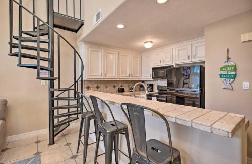 Walden on Lake Conroe House | Idyllic Montgomery Condo w/Pool & Lake View!