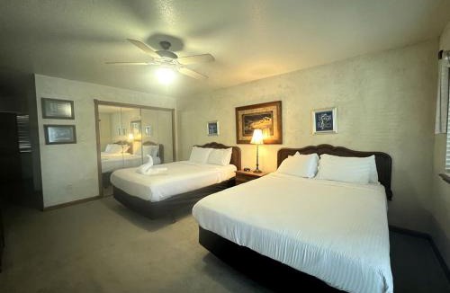 Mount Ida House | Impressive Log Cabin with Hot-tub, Fire Pit and Swimming Pool in Mount Ida, Arkansas