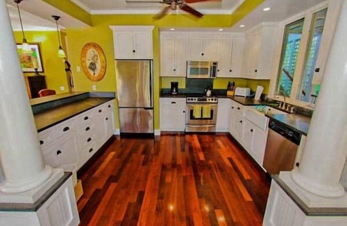 Kekaha House | Incredible 5br Kekaha Beachfront Estate for 10!