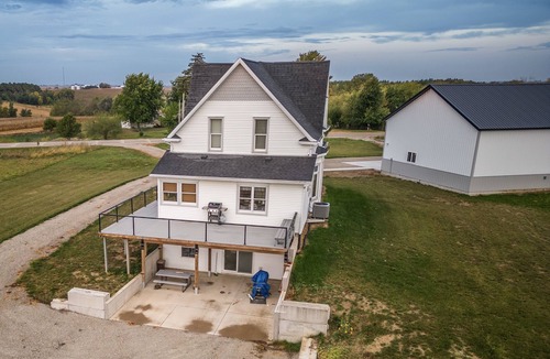 Yarmouth House | Indigo View a spacious country home on a paved road w/game room & deck.