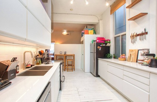 Riverside Apartment | Industrial mid-century loft in Riverdale, Toronto