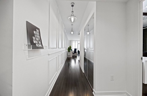 Bathurst Quay Condo | Insta-Worthy Toronto Stay Close to CN TOWER +More!