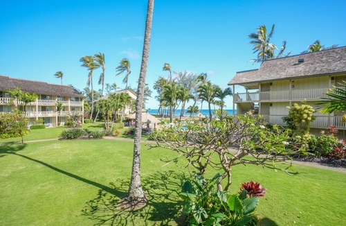 Wailua Apartment | Islander on the Beach 242 Oceanview Studio