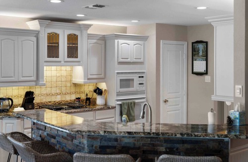Murchison House | Isleview Retreat on Callendar Lake