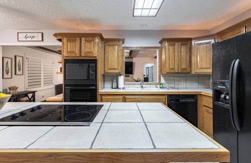Lubbock House | "It's a Peaceful, Easy Feeling" Pool/Hot Tub, 3 BD/2Ba, TTU is 4 miles