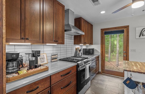 Jackson House | Jackson’s Urban Cabin Escape