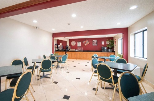 Greater Greenspoint Apartment | Junior Suite | non smoking