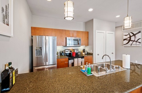 Legacy Park Apartment | Kasa | Bright & Airy 2BD + Amenity Access | Plano