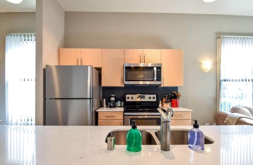Legacy Park Apartment | Kasa | Welcoming 1BD + Pet Friendly | Plano