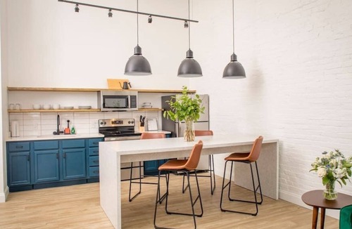 South Main Historic District Apartment | King-Size Loft-Style 1-BR Apt w/ Pool