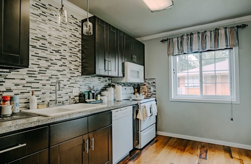 Nacogdoches Apartment | King Suite + Workspace · 2BR Walk to SFA