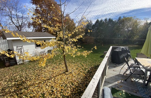 Goderich House | KingBed,Sleeps10+,SmrtTV,BBQ,Gym,FireTable,FullKitchen. All in walking distance.