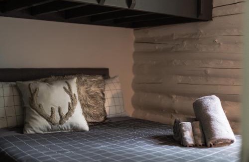 Val-des-Lacs Ski Chalet | La Baraque cuddle & relax