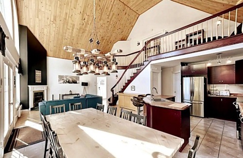 Saint-Mathieu-du-Parc Ski Chalet | La Dolce Vita - Home away from home
