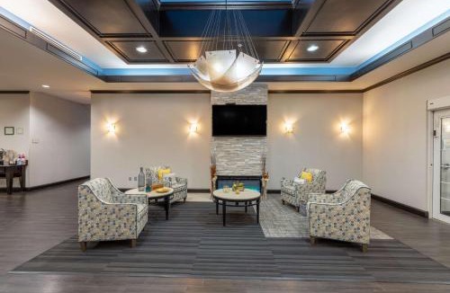 Mount Pleasant Hotel | La Quinta by Wyndham Mt. Pleasant