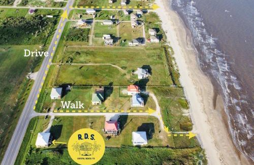 Port Bolivar House | Laidback, Spacious Luxury with Hot Tub, Fully Stocked and Private Beach Access