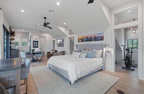 Renaissance Park House | Lake Austin Overlook