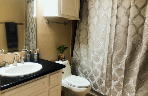 Seven Coves Condo | Lake Conroe Waterfront Suite 205
