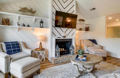 Walden on Lake Conroe House | Lake Conroe Waterfront in Walden! Lovely 4 Bdrm!
