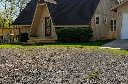 Gillham Cabin | Lake Front Cabin