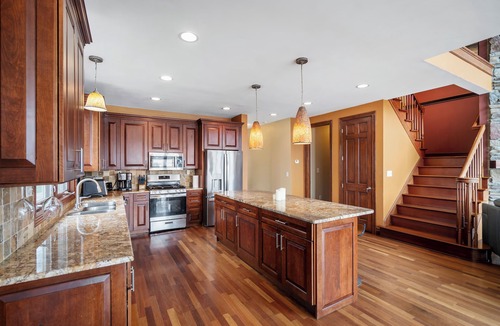 Drayton Plains House | Lake front home, spacious and beautiful with amazing views and comfy King Beds.