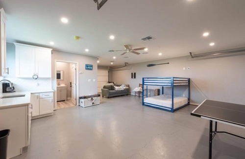 Lakeside House | Lake front property- livin' the "simple life" Vida Sencilla