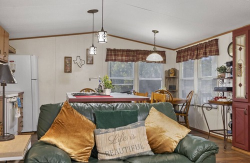 Cotton Gin House | Lake Limestone Getaway w/Firepit