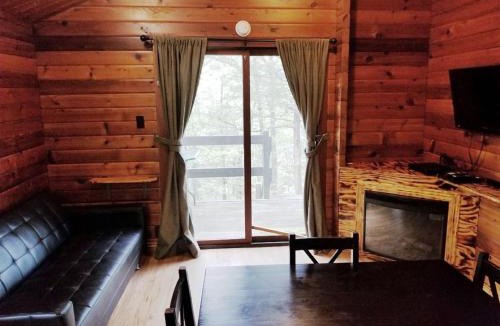 Gordonville Resort | Lake Texoma Camping Resort Cabin 1