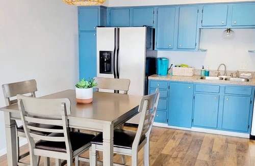 Rockwell Condo | Lakefront 2/2 with Pool! Amazing Views