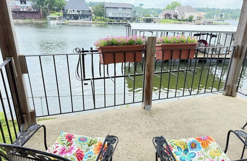Lakeland House | Lakefront 3Bd/2Ba Home on beautiful Lake Hamilton with Boat Dock tie up