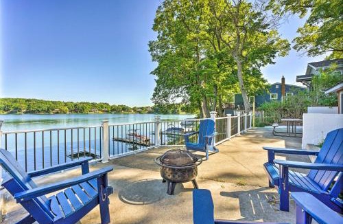 Battle Creek House | Lakefront Battle Creek Home w/Fishing Dock!