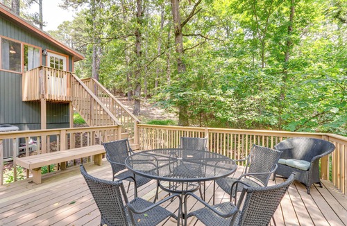 Eureka Springs Cabin | Lakefront Cabin < 3 Mi to Dtwn Eureka Springs!