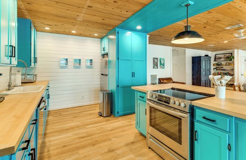 Franklin Cabin | Lakefront Camp Creek Retreat w/Dock
