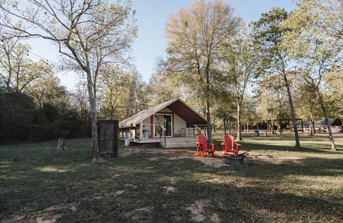 Bastrop House | Lakefront Glamping Safari Tent #5: The Hummingbird