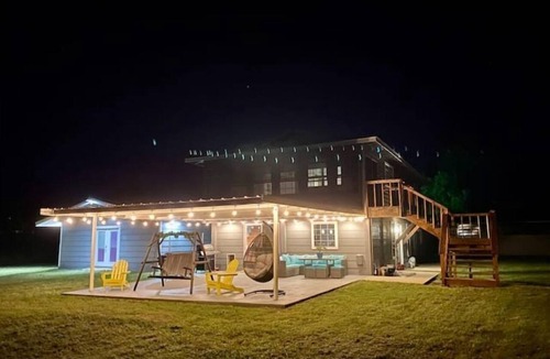 Kemp House | Lakefront home with Gorgeous sunset view
