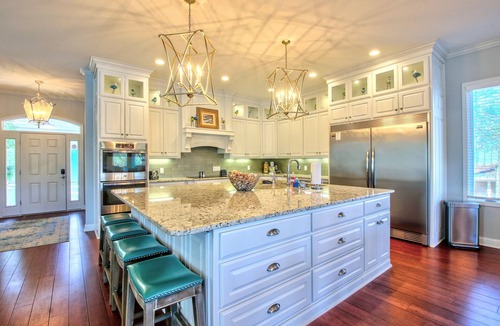 Hot Springs House | Lakefront home with private dock, 2 kitchens, 2 living areas, grill, pool table