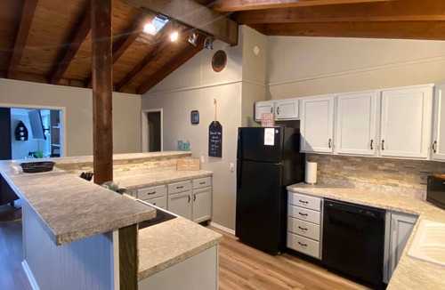 Eucha House | Lakefront-HotTub-Covered Boat Dock-Amazing Patio-Quiet Cove-RELAXING!