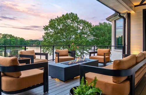 Tanglewood Estates House | Lakefront Luxury w/Private Heated Pool & Dock