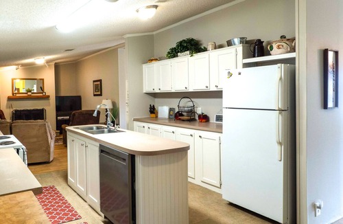 Turtle Beach House | Lakefront Many Vacation Home w/Deck & Views