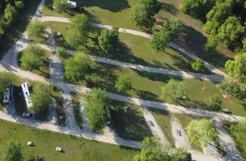 Madill RV Rental | Lakefront RV spot- Peaceful & breathtaking views, ideal for relax and recharge!